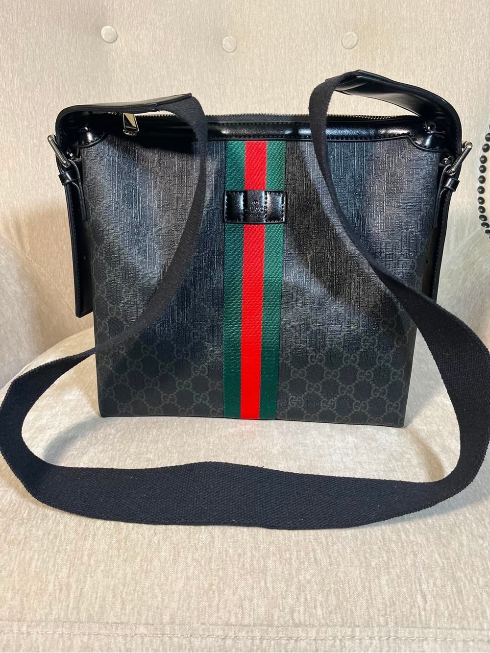 Black Designer-Inspired Crossbody Bag with Green and Red Stripe
